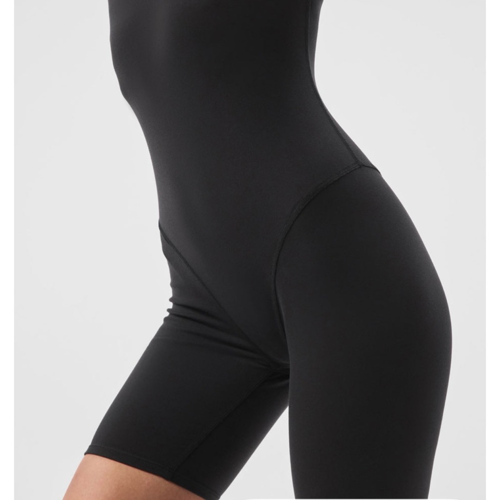 ALO Yoga Black Jumpsuit - Picture 3 of 8